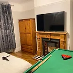 Hometel Digs Hidden Mansion Sleeps 15