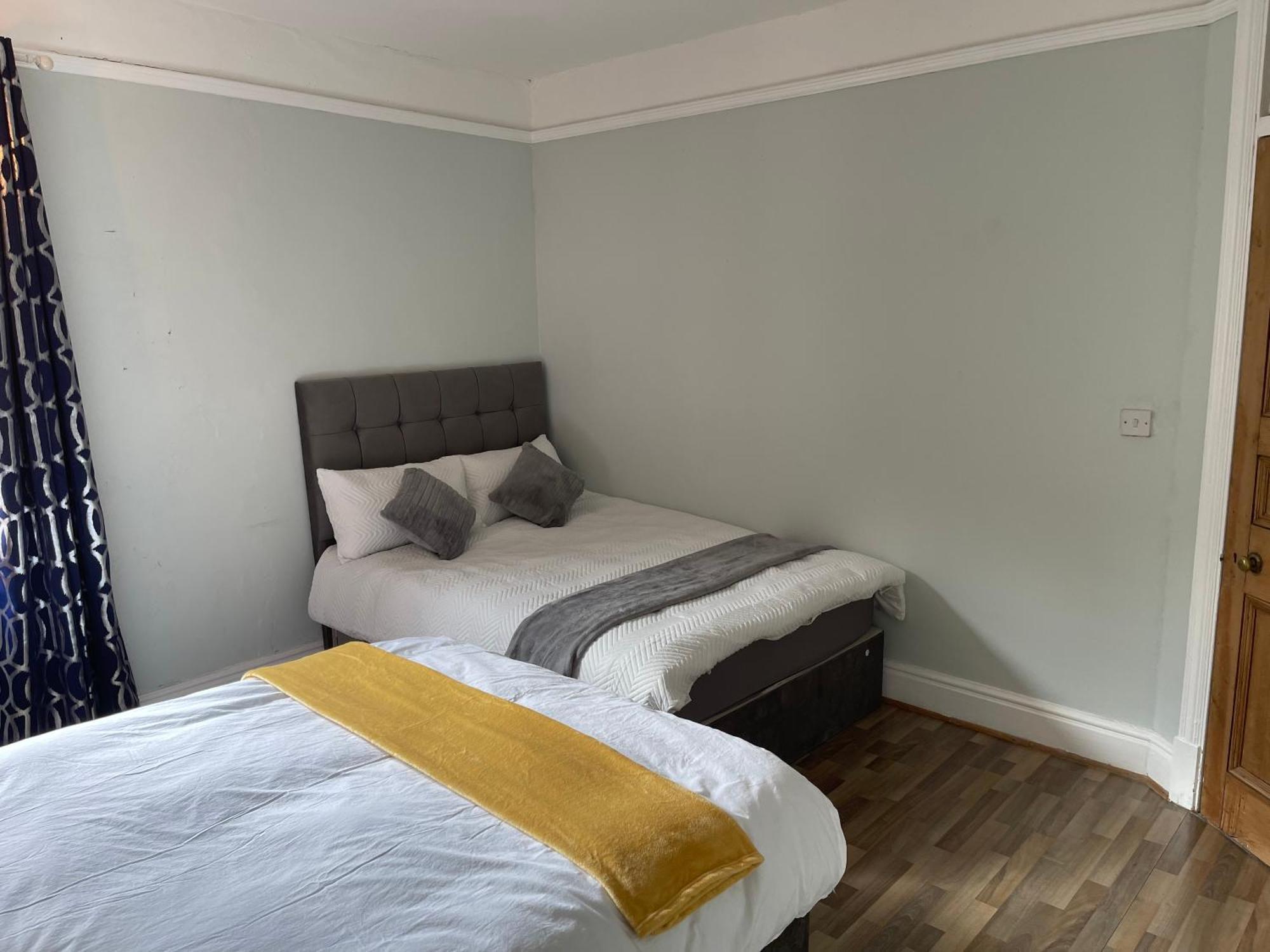 Villa Hometel Digs Hidden Mansion Sleeps 15